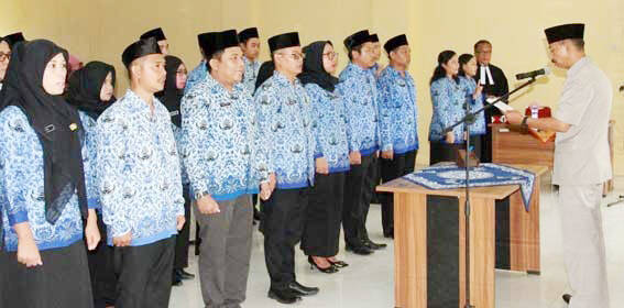 24 CPNSD Terima SK Pengangkatan PNS