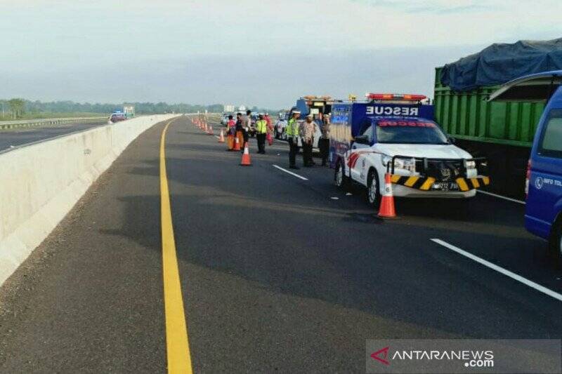 4 Orang Tewas Kecelakaan Maut di Tol Palembang-Kayuagung