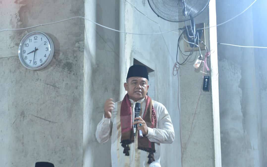 Sekda Muaro Safari Ramadhan di Masjid Baittusalam