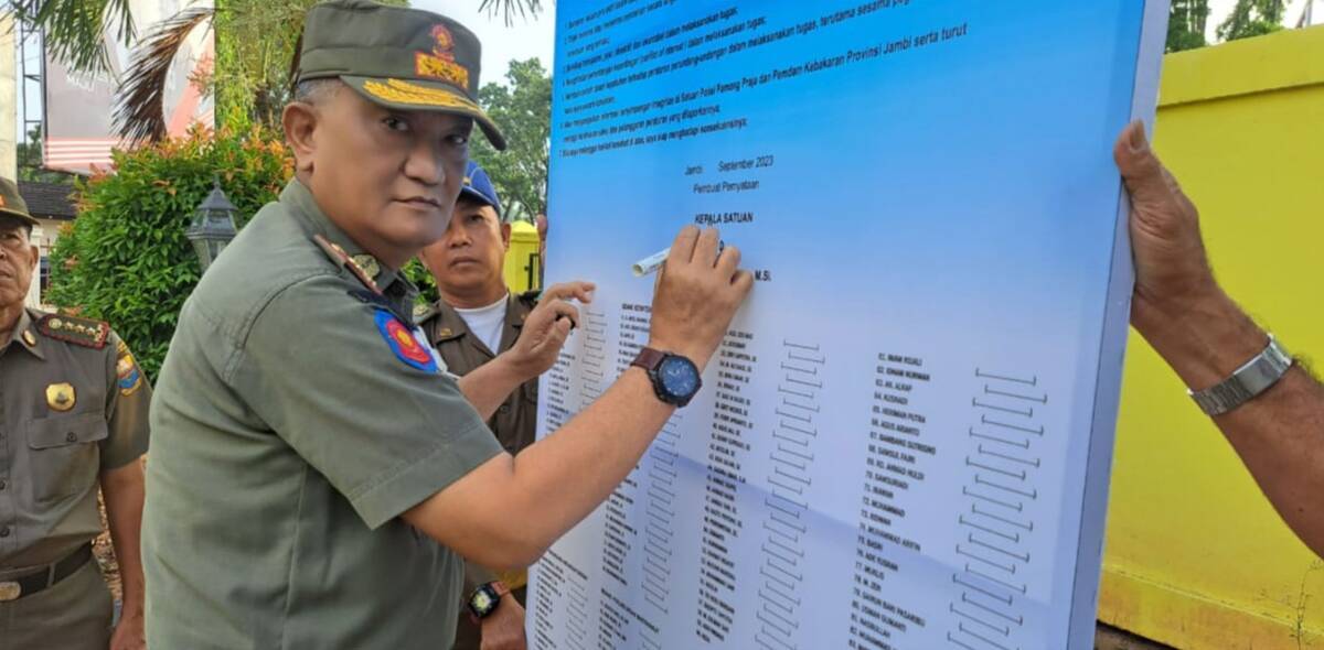 Aktivis 98 Ungkap Lemahnya Satpol PP saat Kantor Gubernur Jambi Dirusak Pendemo