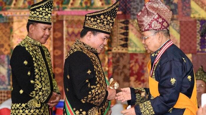 Al Haris Diberi Gelar Adat