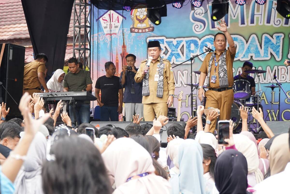 Al Haris Dorong Kreativitas, Inovasi dan Kreasi Siswa-Siswi SMA Negeri 11 Kota Jambi