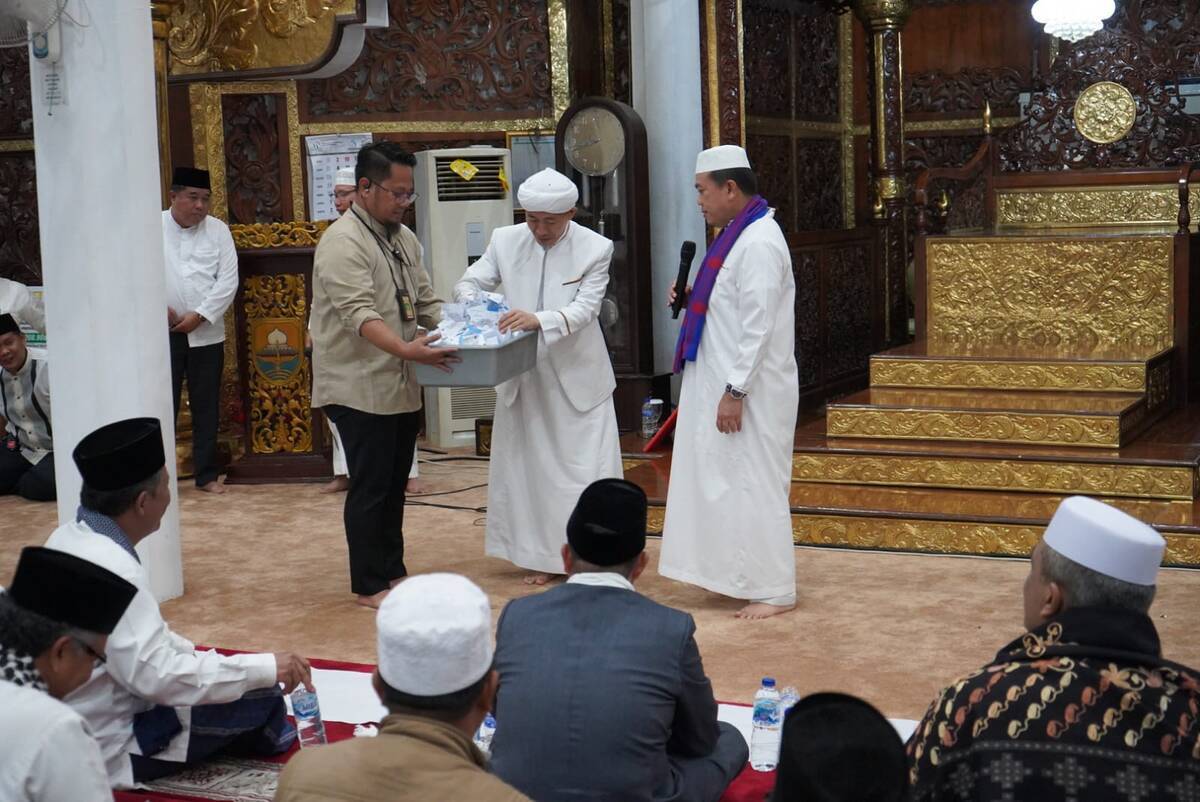 Al Haris Gelar Jambi Berdzikir Malam Ganti Tahun Dipuji Kiyai Haji
