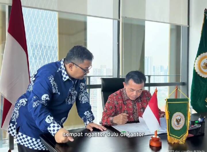 Al Haris Gubernur Jambi Punya Kantor di Jakarta, Perdana Pakai Batik: Mohon Doanya