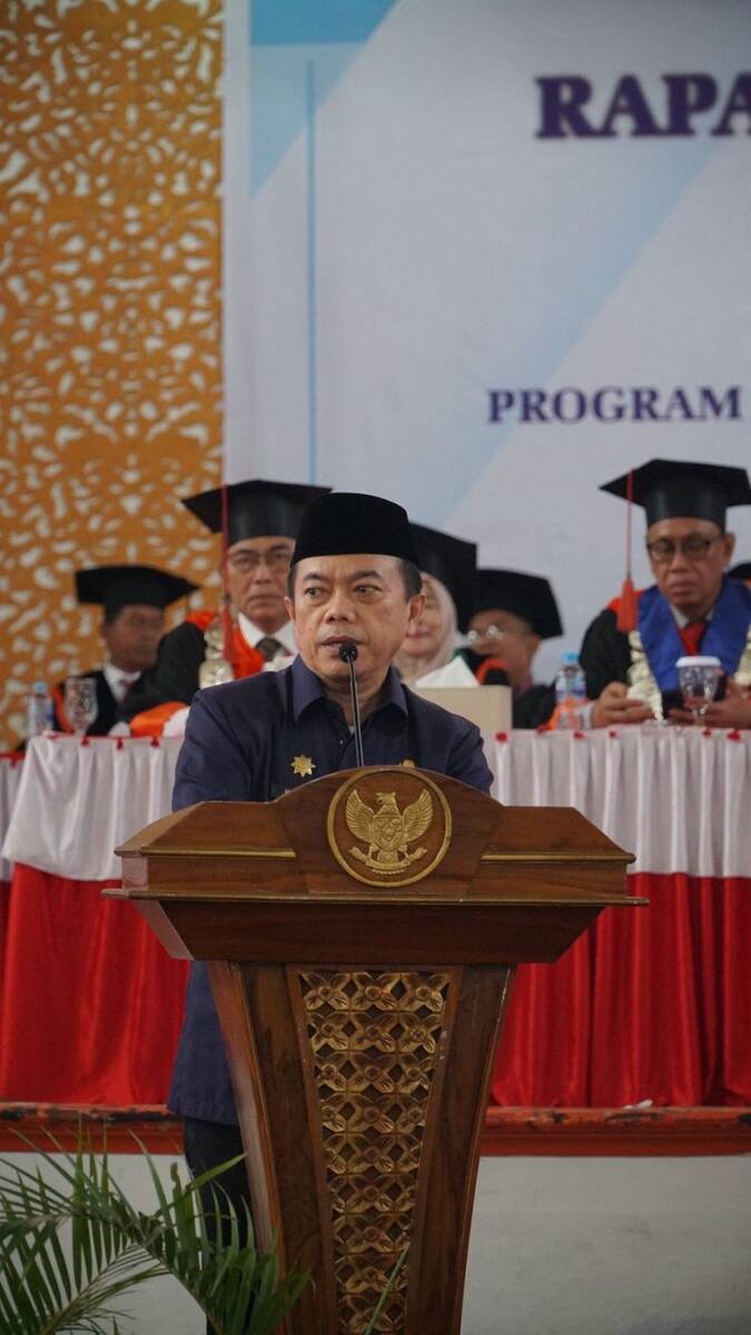 Al Haris ke Wisudawan Unja: Generasi Muda Harus Pandai Cari Peluang 