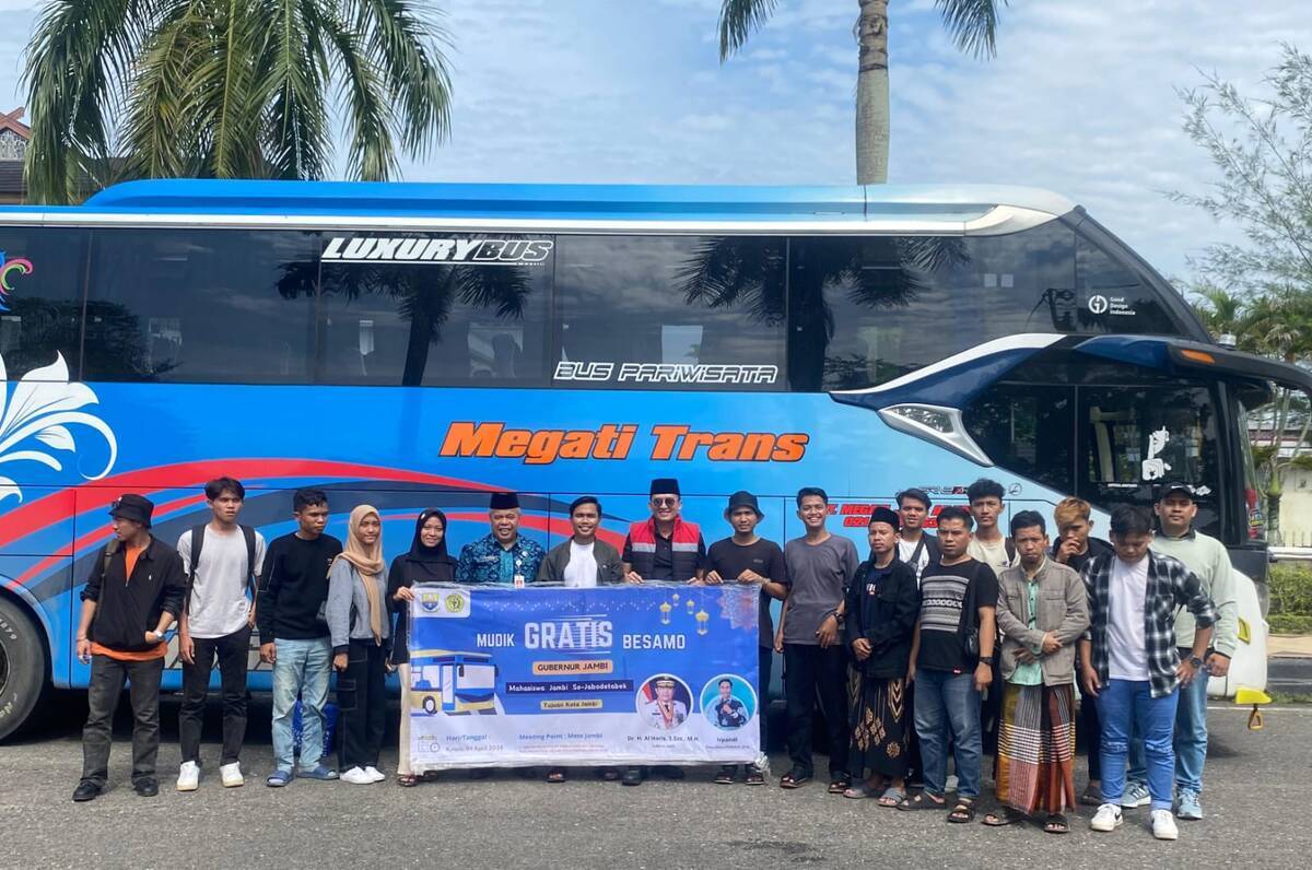 Al Haris Lepas Mudik Gratis untuk Warga Jambi dan Mahasiswa 