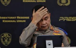 Alasan Kapolda Metro Gunakan HP saat Sejumlah Perwira Dipanggil Jokowi