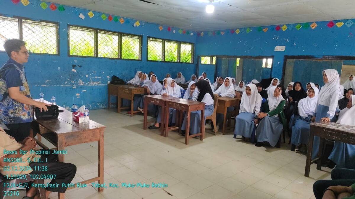 Ansori Motivasi Ratusan Siswa Madrasah