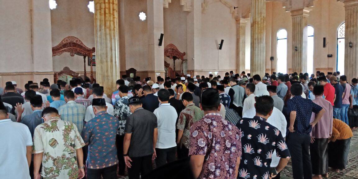 ASN dan Masyarakat Tanjabtim Laksanakan Sholat Dhuha Bersama