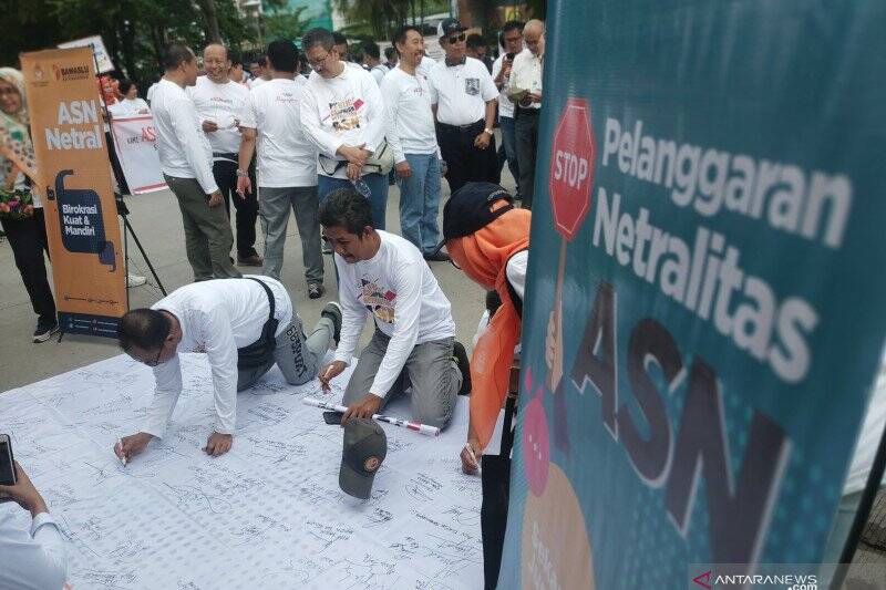 ASN Serentak Berikrar Jaga Netralitas