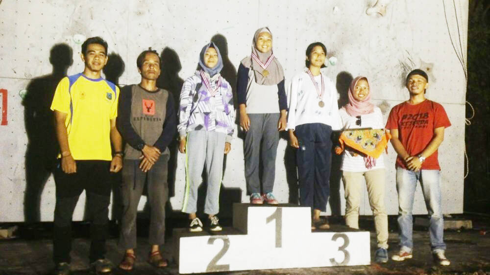 Atlet Panjat Tebing Tanjabbar Raih Enam Medali
