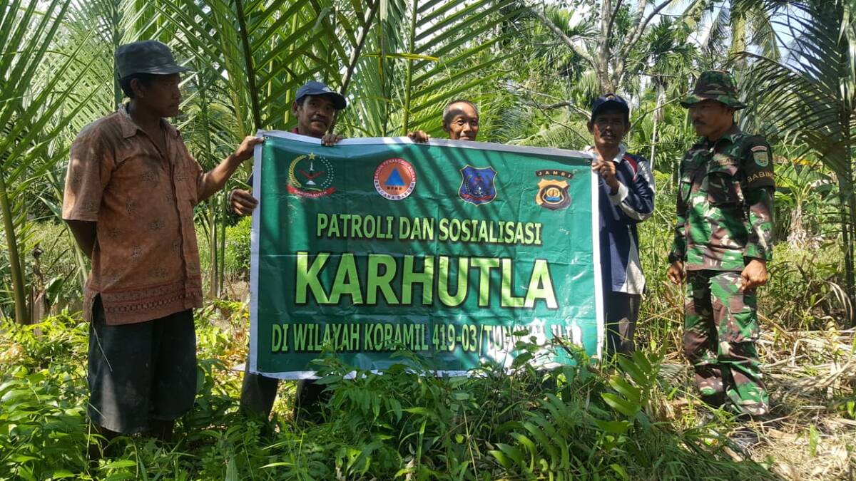 Babinsa Koramil Tungkal Ilir Rutin Patroli dan Sosialisasi Cegah Karhutla