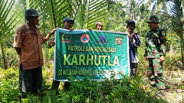 Babinsa Tungkal Ilir Gelar Patroli Cegah Karhutla