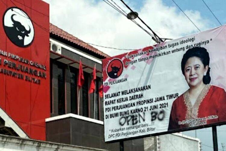 Baliho Puan Maharani Dicoret &#8216;Open BO&#8217;, Ini Kata Polisi
