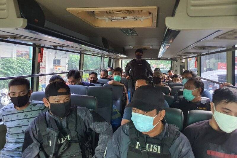Bareskrim Limpahkan 13 Tersangka Narkoba Jaringan Iran