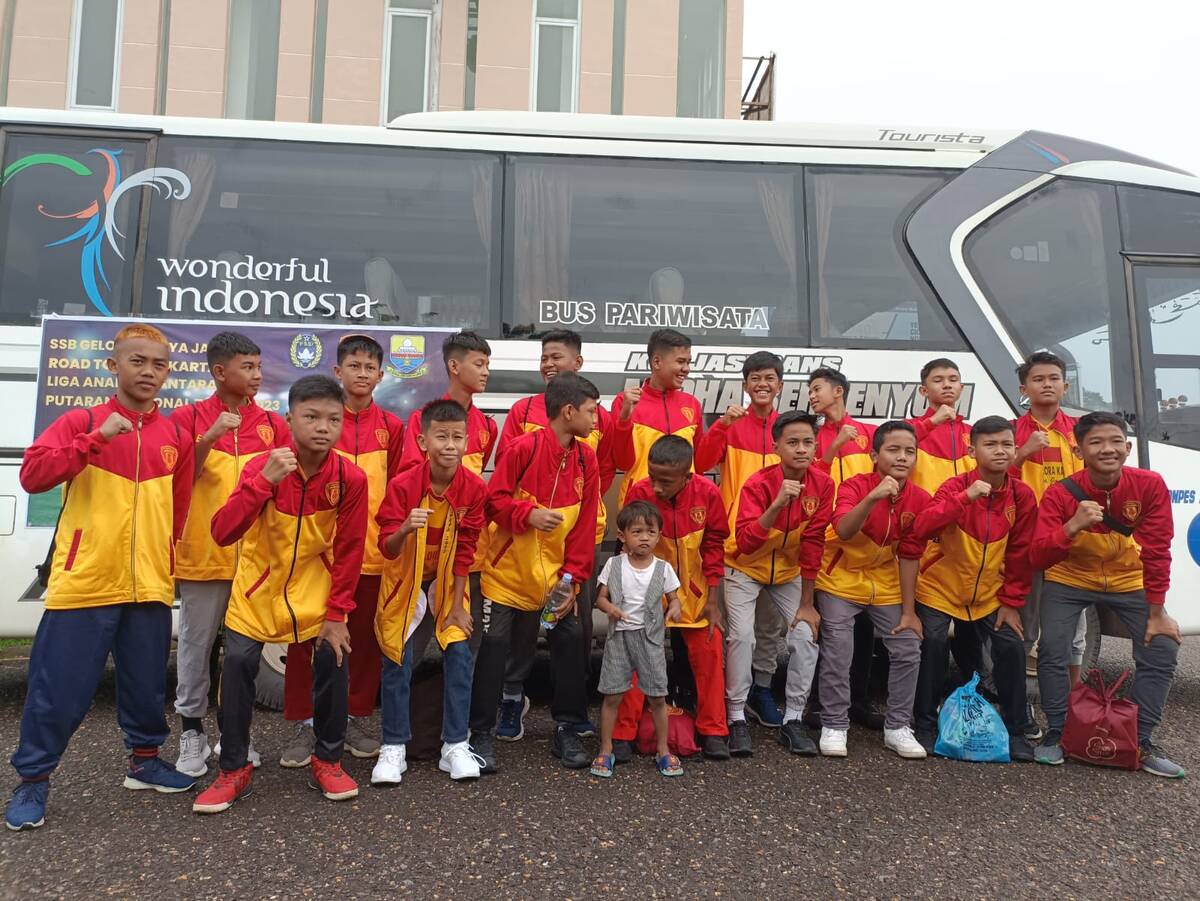 Bawa Nama Jambi, Tim U-13 SSB Gelora Karya Bertolak ke Yogyakarta