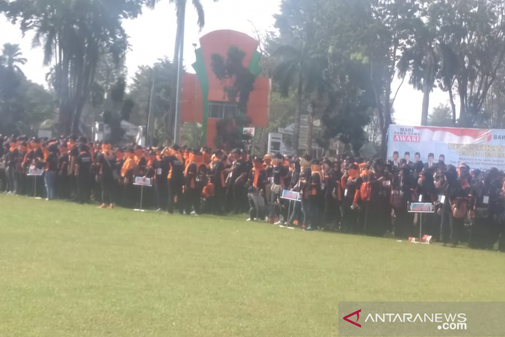 Bawaslu Kota Jambi Lantik 1.961 Pengawas TPS