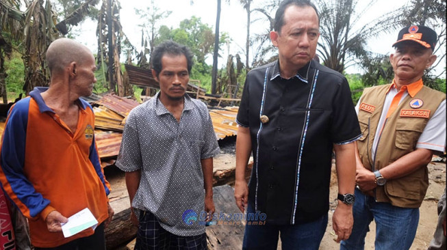 BBS Tinjau Langsung Lokasi Kebakaran Serahkan Bantuan