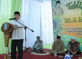 Berangkat Haji, H Al Haris Dilepas Warga Sekancing