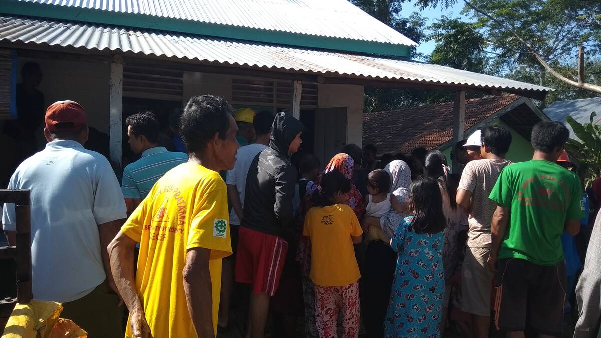 Breaking News..Warga Rantau Puri Temukan Wanita Hanyut Di Sungai