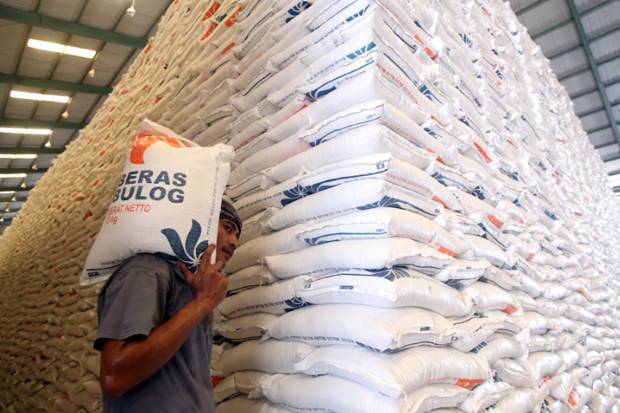 Bulog Jambi Pastikan Beras hingga Terigu Aman Sampai April 2021