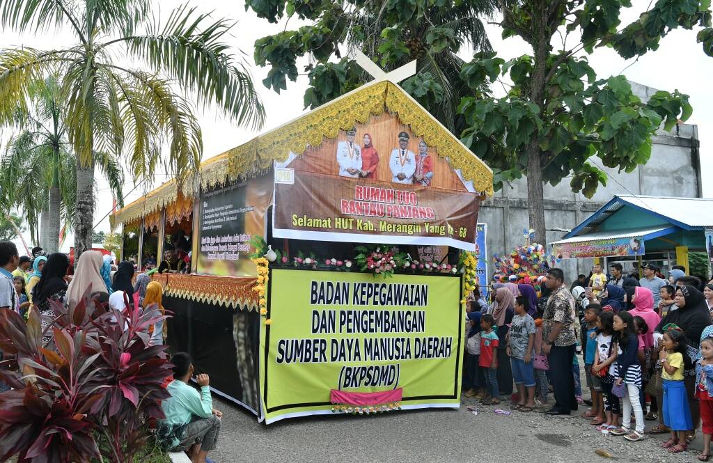 Bupati Lepas Pawai Budaya Merangin