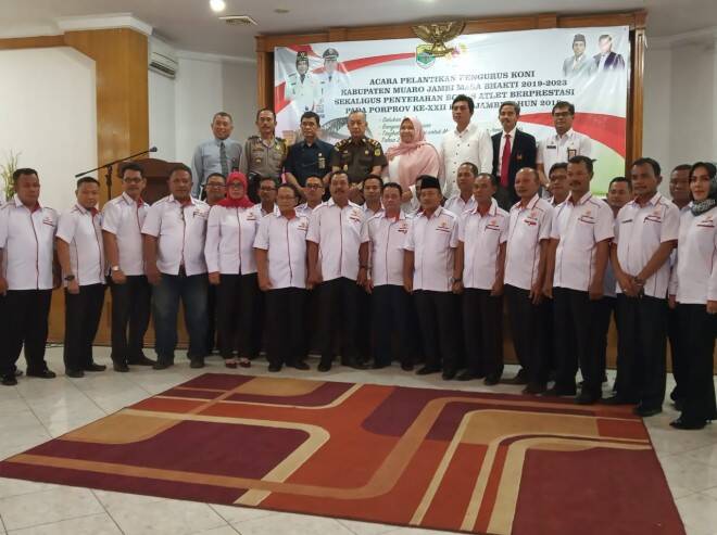 Bupati Masnah Hadiri Acara Pelantikan Pengurus Koni Muaro Jambi