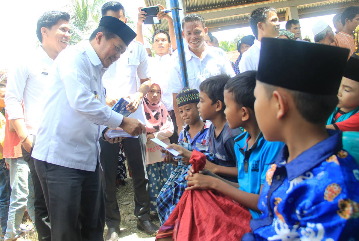 Bupati Merangin Gelar Sunatan Massal