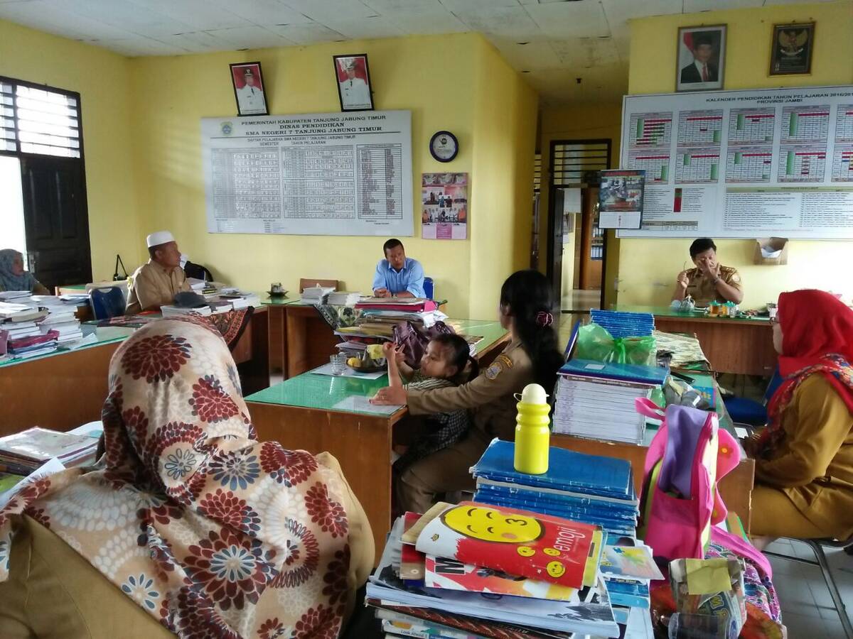 Bupati Romi Tegur Keras Kepsek SMAN 7