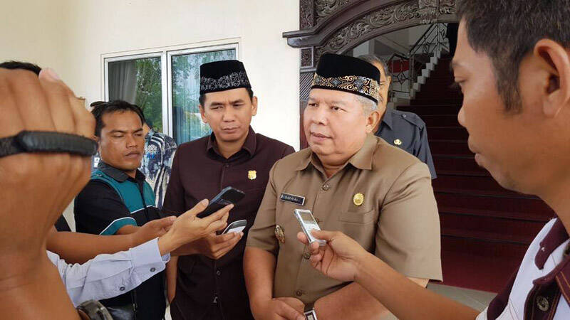 Bupati Safrial Berharap Program BSPS Dapat Ringankan Beban Masyarakat