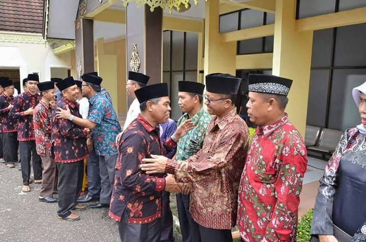 Bupati Syahirsah Sambut kedatangan Khafilah Batanghari