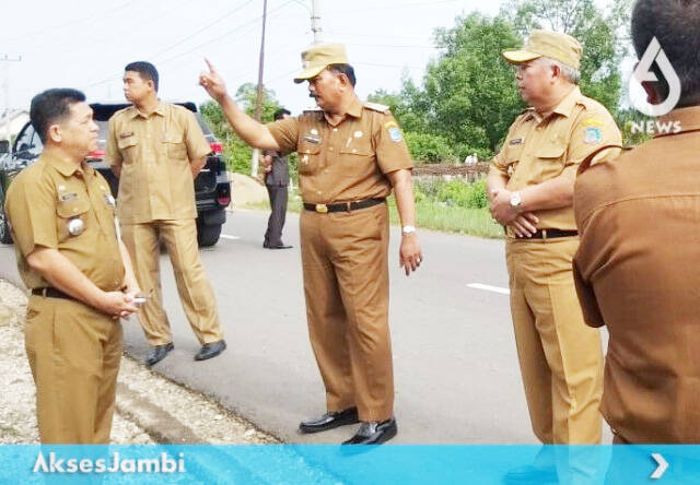Bupati Tanjabbar Tinjau Sejumlah Proyek