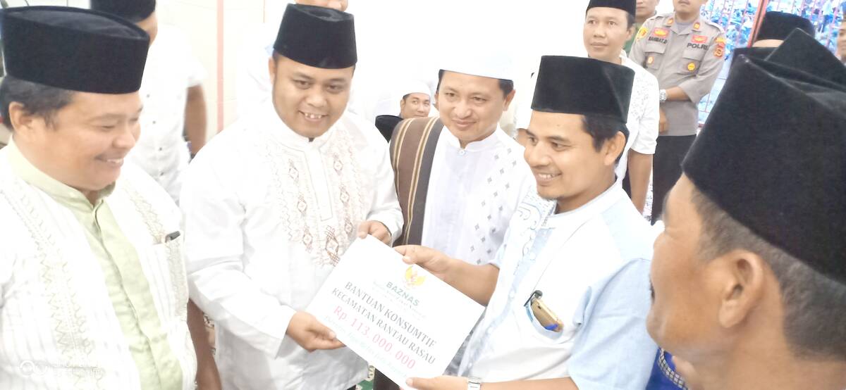 Bupati Tanjabtim Pimpin Safari Ramadan di Rantau Rasau