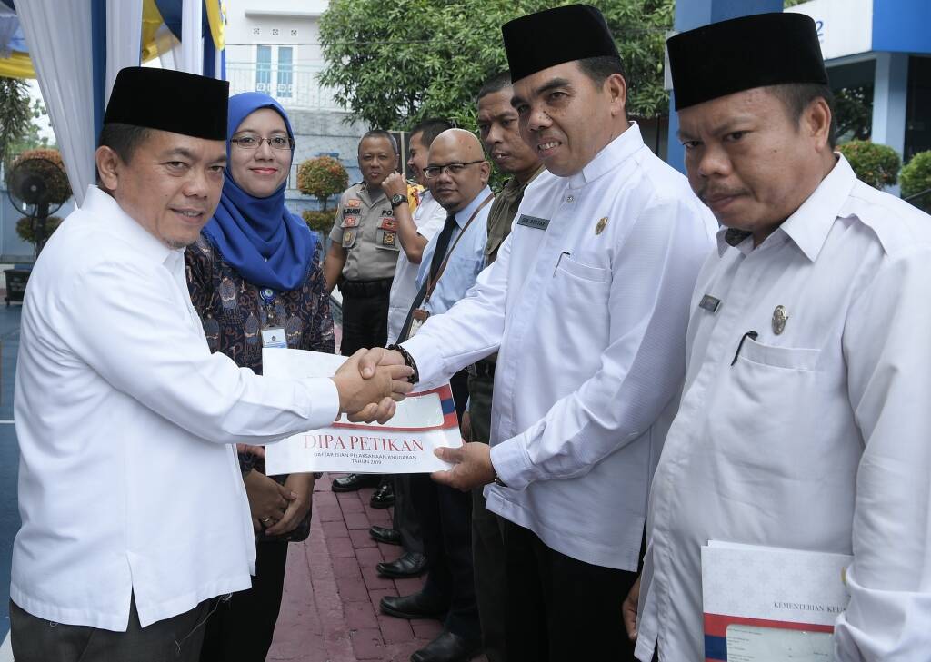 Bupati Terima dan Serahkan DIPA 2019