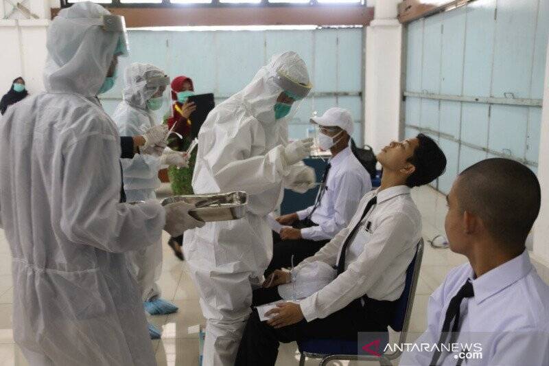Calon Praja IPDN Tes Swab Sebelum Masuk Kampus