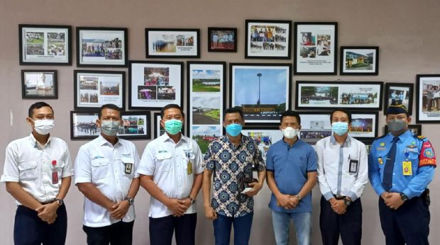 Cek Rp 35,9 M Tercecer di Bandara Soetta, Pemiliknya Pengusaha Jambi