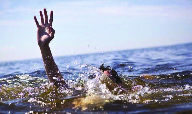 Cuci Muka, Hendri Hanyut di Bawa Arus