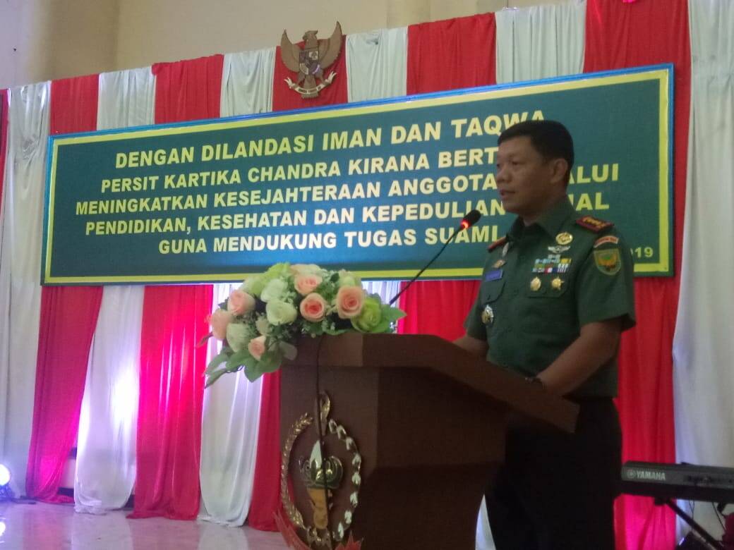 Danrem 042/Gapu Ingatkan Persit Tidak Mempengaruhi Suaminya Untuk Politik Praktis