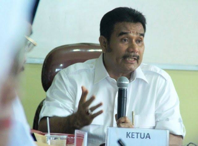 Desakan Anggota DPR ke Kemenkes Menggelegar: Tak Cukup Imbau, Tarik!