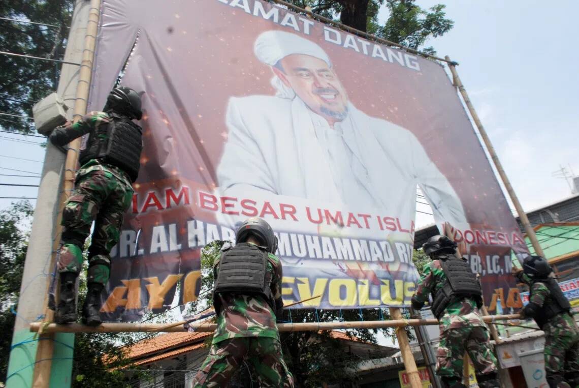 Dewan Minta Rizieq Penuhi Panggilan Polisi