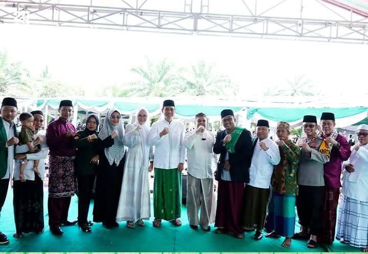 Dihadapan Abi Haddad Alwi, Fadhil Bilang Masa Depan Indonesia di Pundak Santri