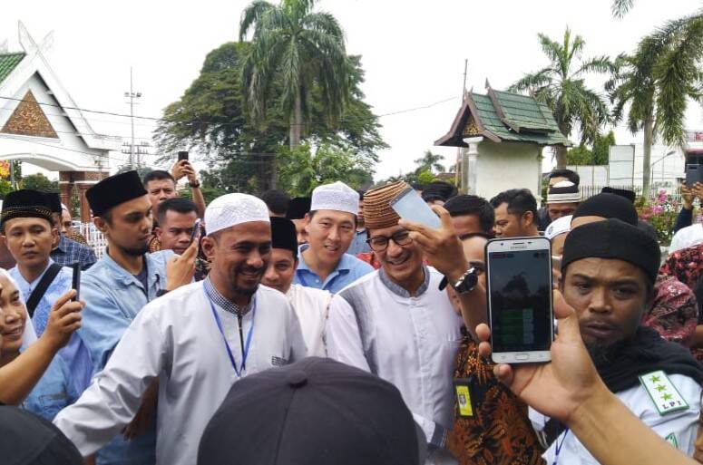 Diteriaki Takbir Di Masjid Al-Falah, Sandi Menangis