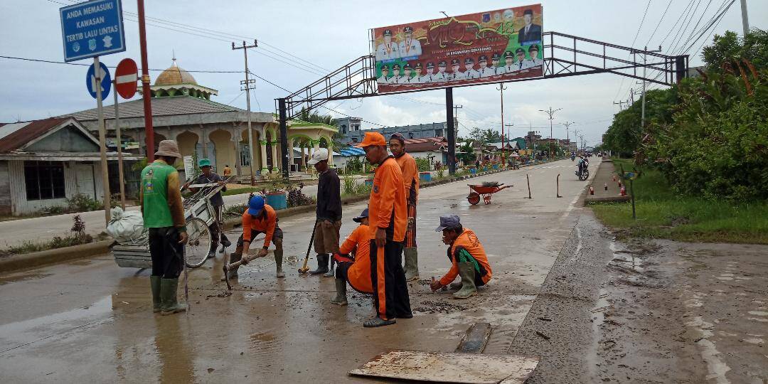 DLH Punya Inisitatif Atasi Genangan Air Jalan Parit Gompong