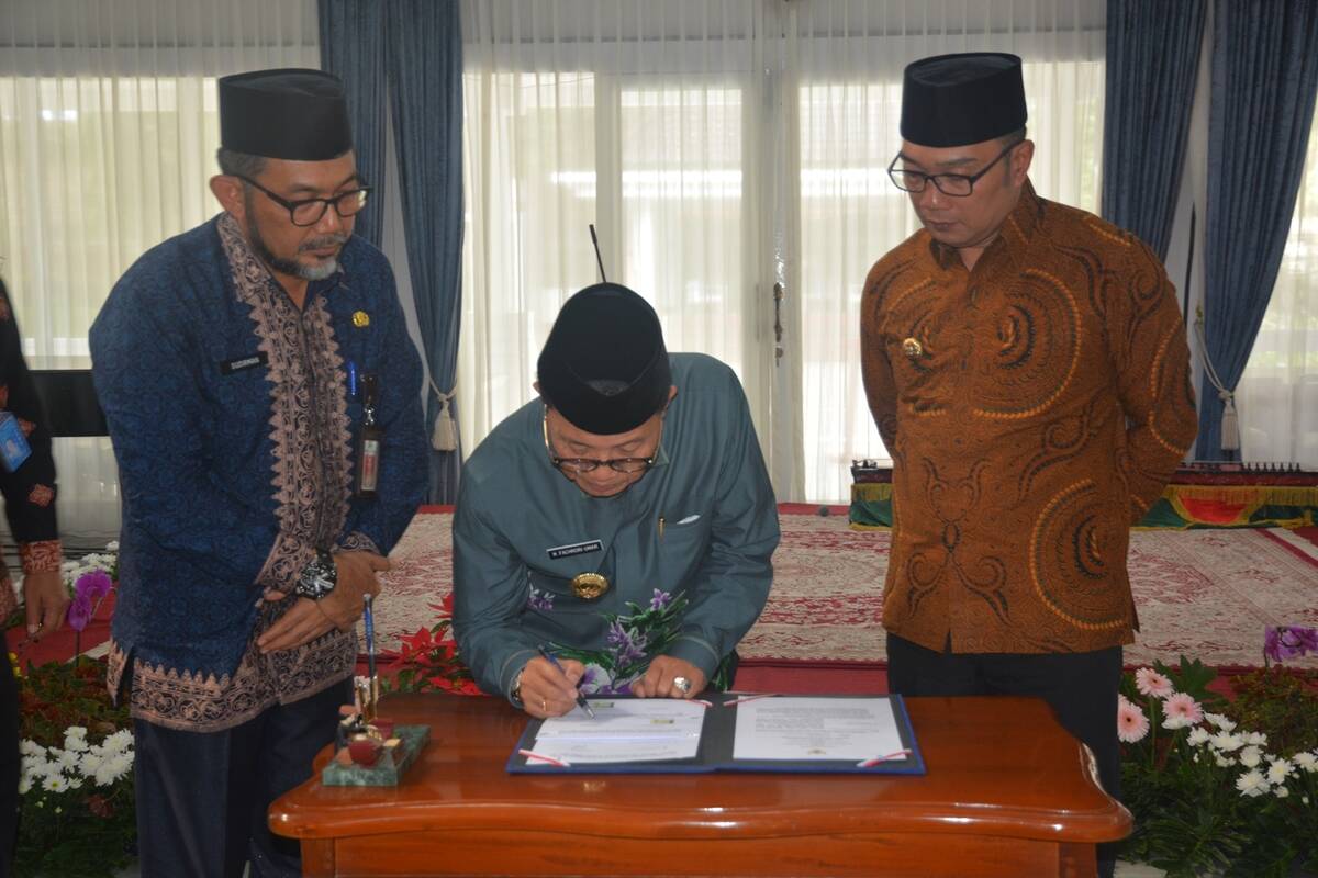 Dorong Kemajuan Jambi, Fachrori &#8211; Ridwan Kamil Teken Kerjasama
