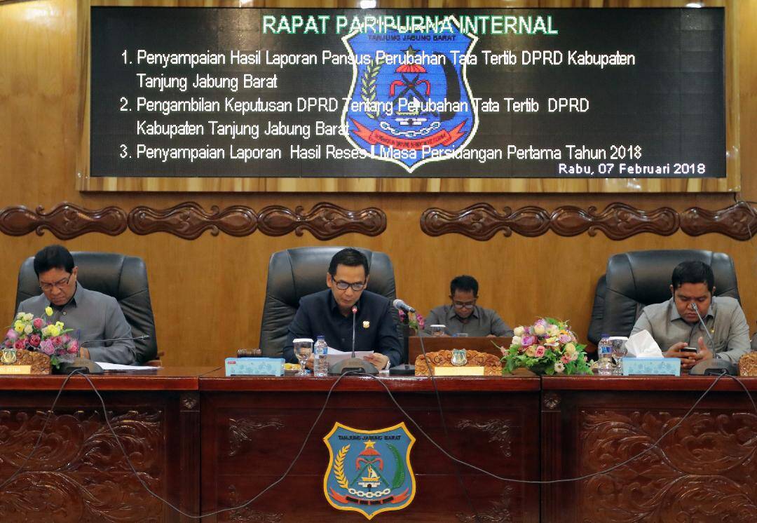 DPRD Bahas Penyampaian Laporan  Pansus dan Hasil Reses