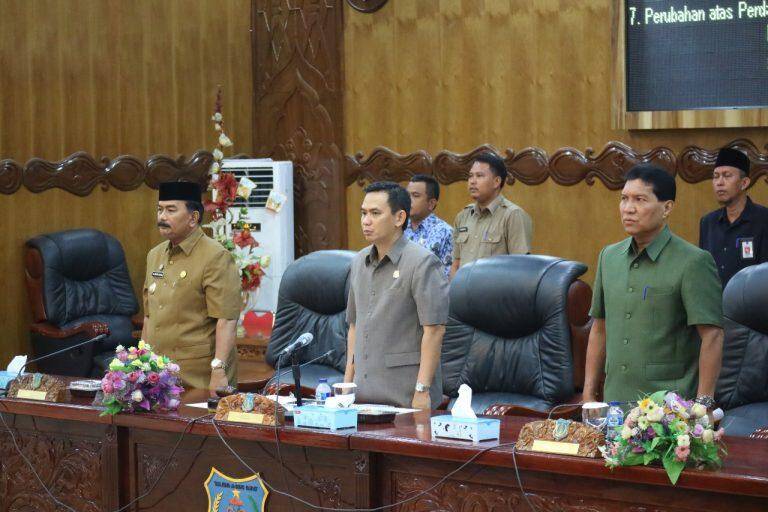 DPRD Gelar Paripurna Penyampaian Lima Raperda