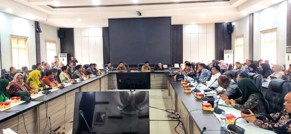 DPRD Provinsi Dorong OPD Cari Solusi PAD Baru Buat PPPK Paruh Waktu