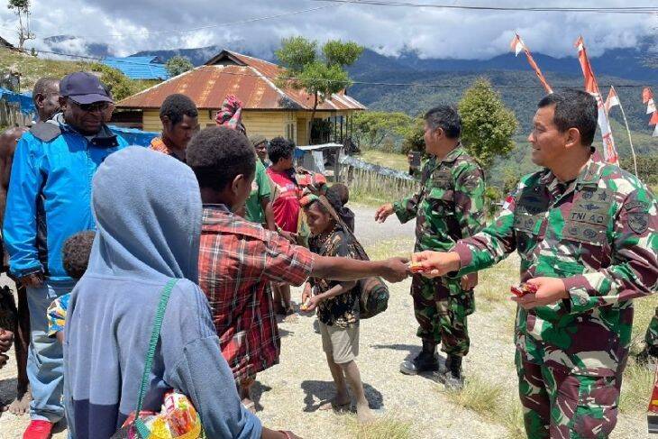 Dua Prajurit TNI Kena Tembak