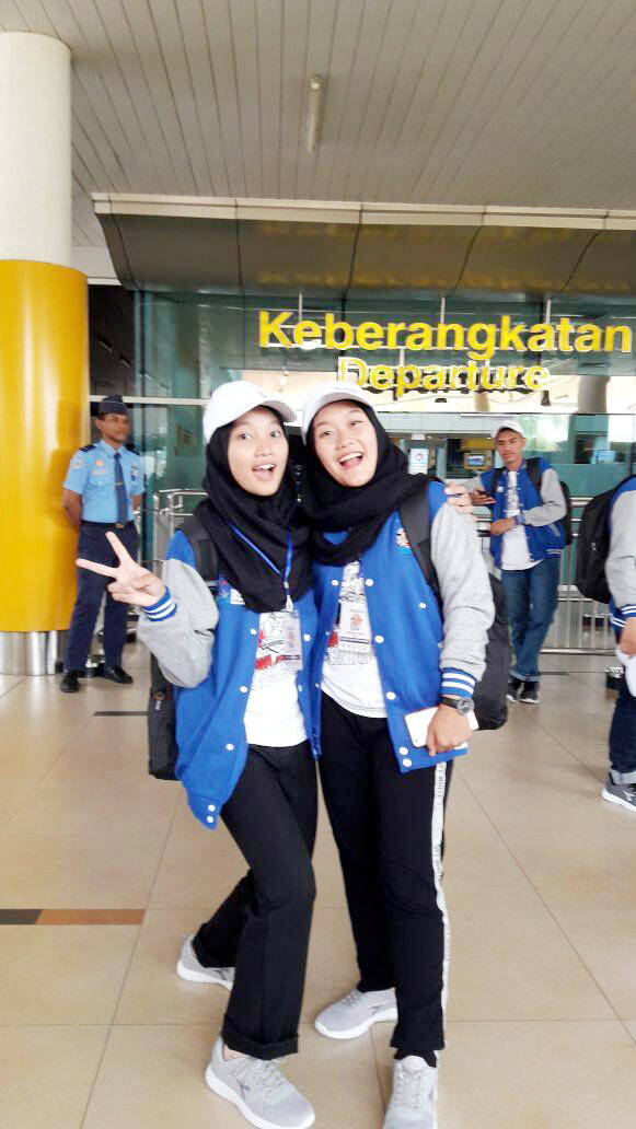 Dua Siswi SMA Tanjabbar Duta Provinsi