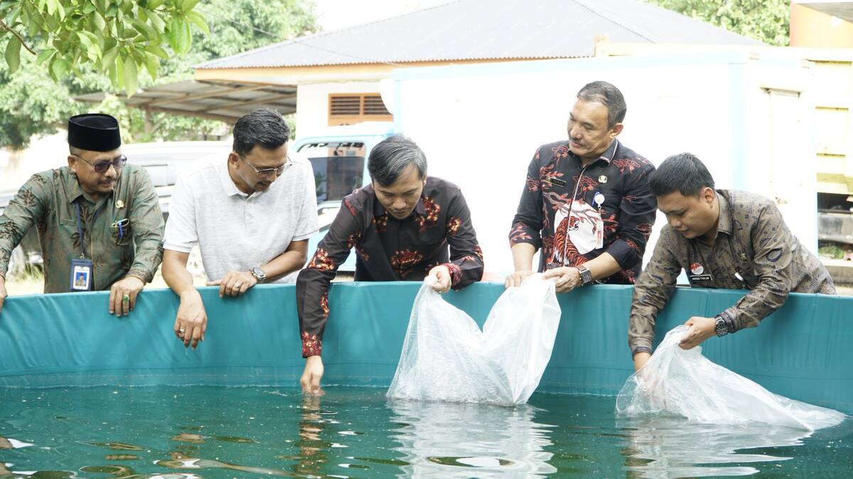 Edi Purwanto Realisasikan Pokir Bibit Lele ke Warga, Jumlahnya Gak Tanggung-tanggung